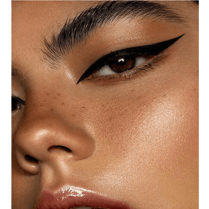 Carissa Cosmetics Liquid Eye Liner